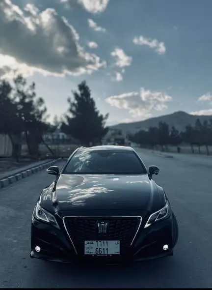 Crown Hybrid 2019
