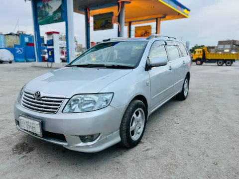 Toyota Fielder 2005