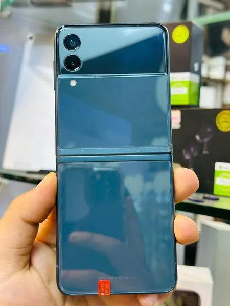 Model: Galaxy Z Flip 3