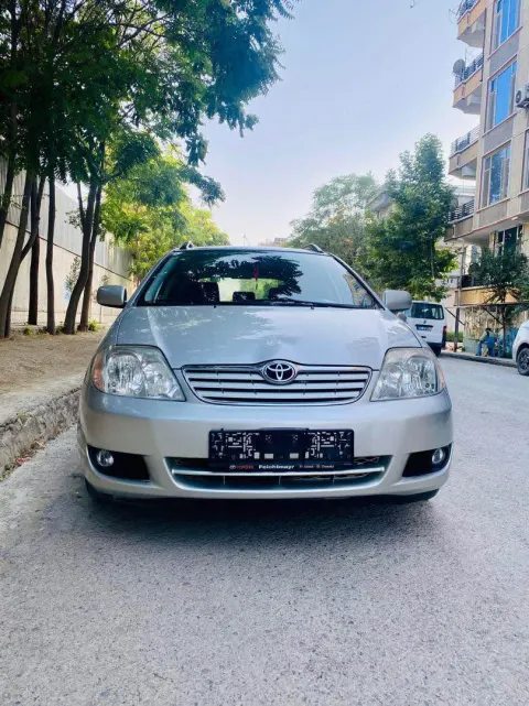 Toyota Fielder 2005