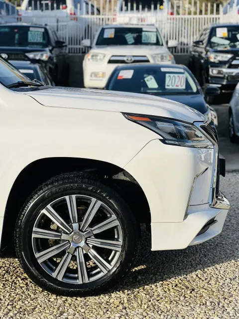 Toyota Lexus Lx570 2016
