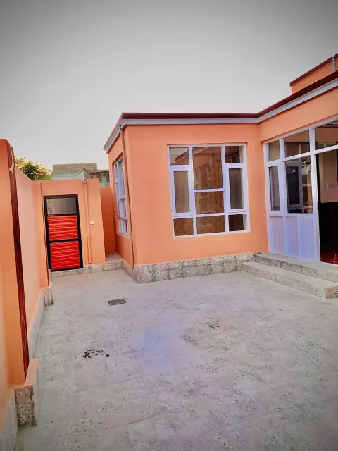 House for sale, 3 rooms, 200 m², Chehelsotoon, District 7, Kabul