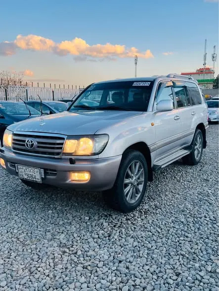Toyota Land Cruiser 2004
