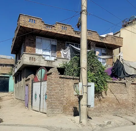 2-storey house for sale, 6 rooms, 200 m²