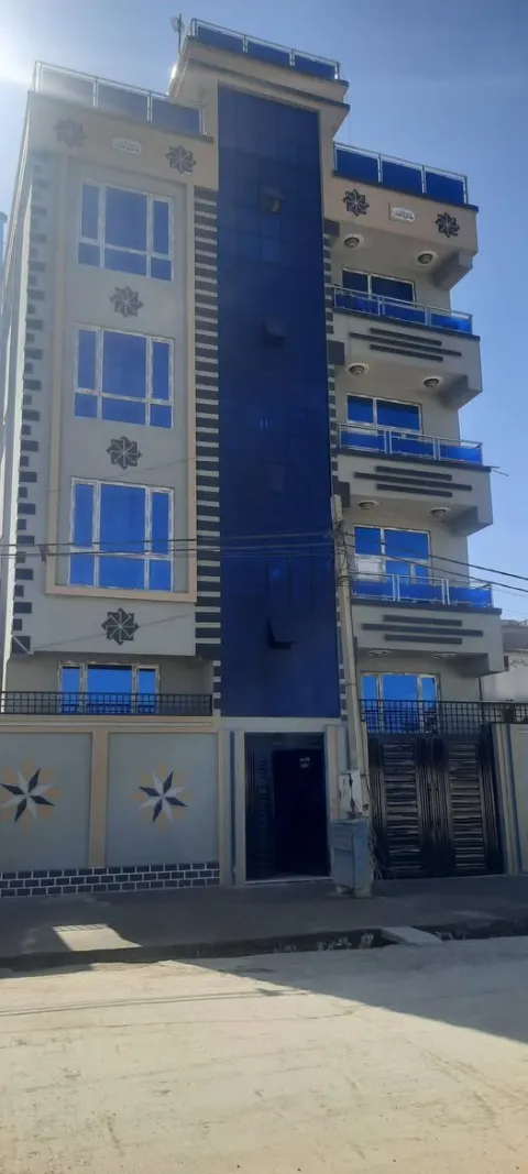 4-storey house for sale, with full basement