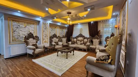VIP apartment for sale, 4 rooms, 230 m², with roof terrace, Jamal Mina, Kabul