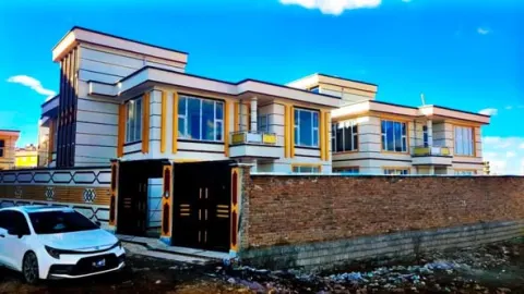 3 new concrete houses for sale, 300 m², Qala-e Qadam, Ghazni