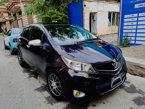 Toyota vitz 2012 for sell