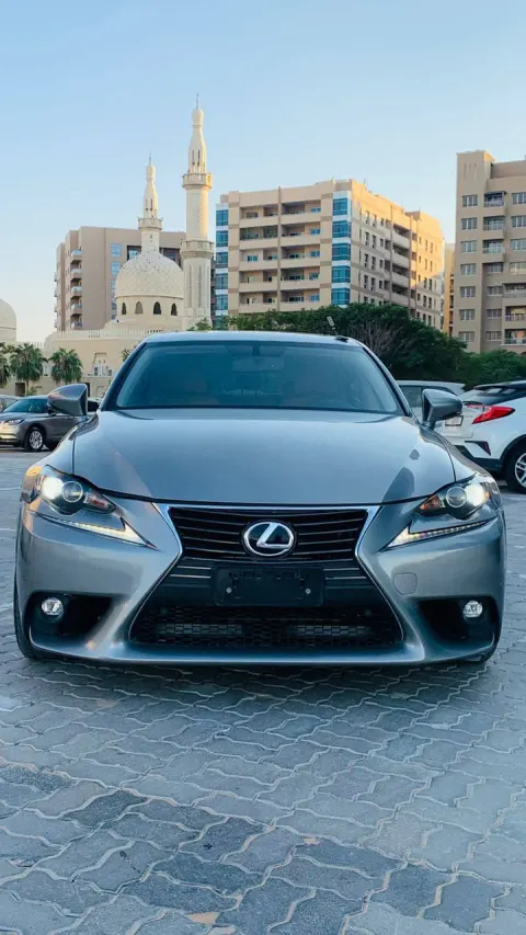 Lexus 2016