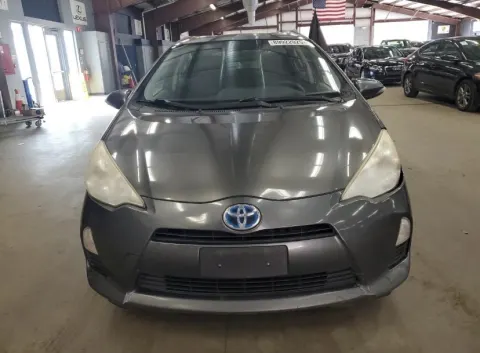 Toyota Prius C 2013