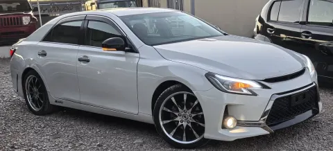 Toyota Mark X 2010