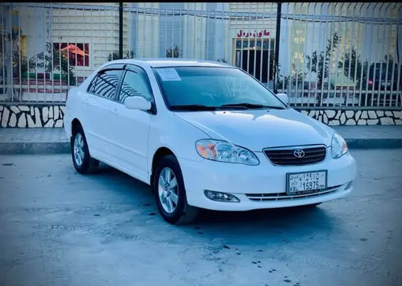 Toyota Corolla LE 2005