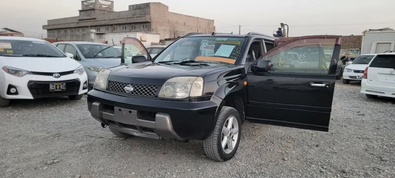 Nissan 2000
