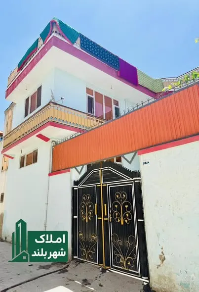 3-storey house for sale, 4 rooms, 140 m²
