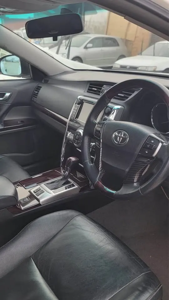 Toyota Mark X Sport 2012