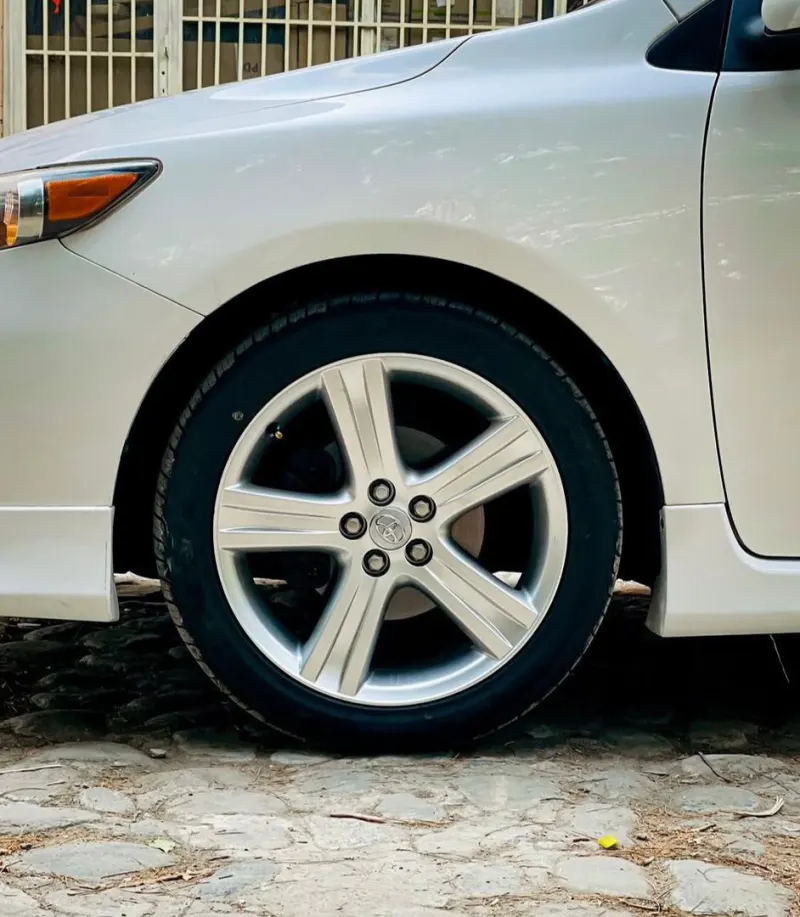 Corolla 2012 month 6