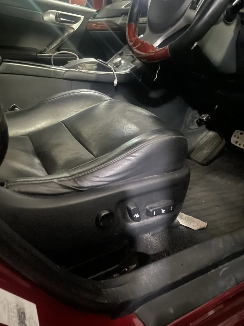 Luxes ct200h 2012