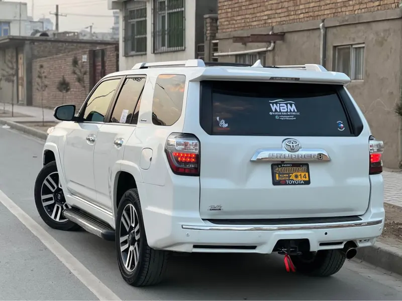 Toyota 4 Runner 2014