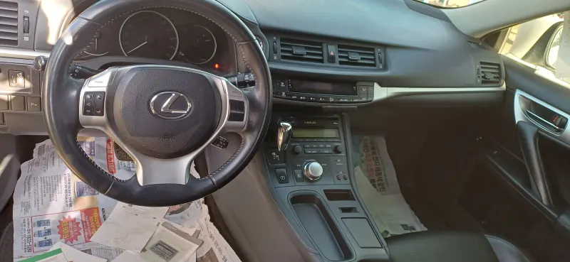 Lexus CT200H