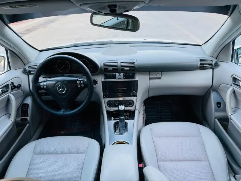 Mercedez Benz 2005