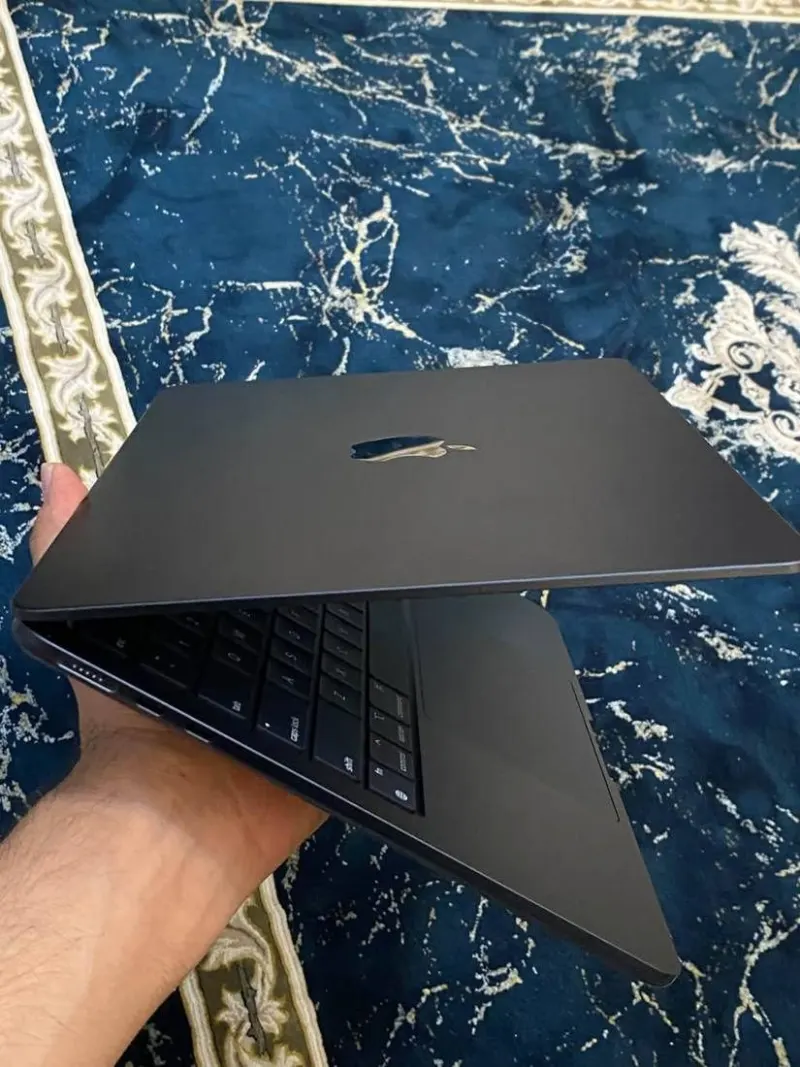 Apple MacBook Air 13 M3 2024