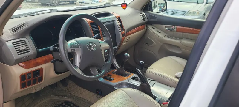 Toyota Land Cruiser 2003
