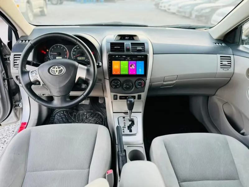 Toyota Corolla LE 2012