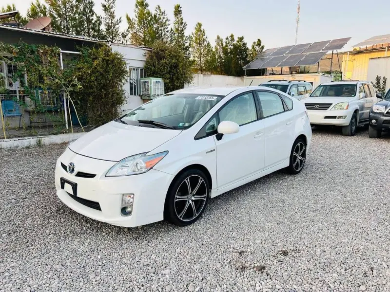 Toyota Prius Hybrid 2011