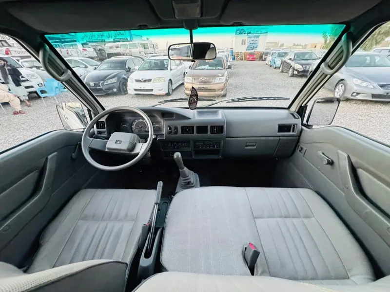 Mitsubishi L300 2008