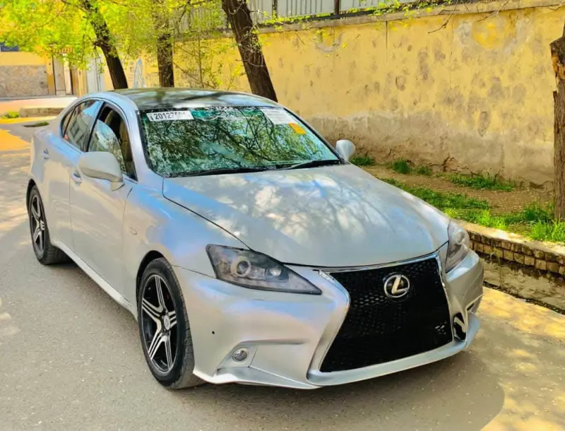 Lexus IS 2005