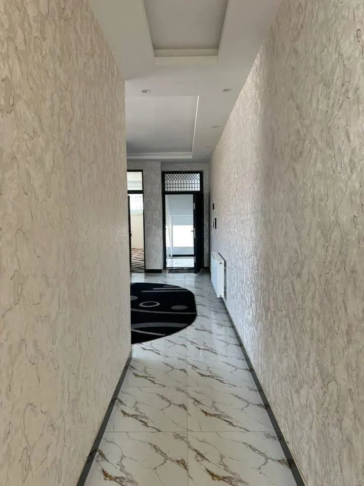 Apartment VIP 4 Rooms For Sale