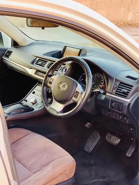 Lexus 2011