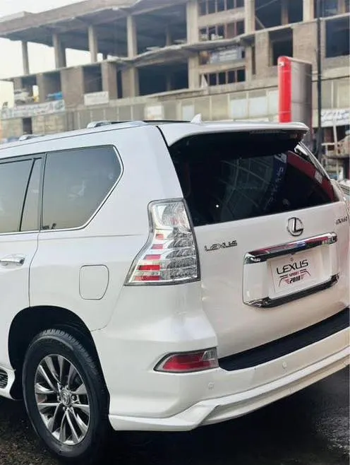Lexus 2010