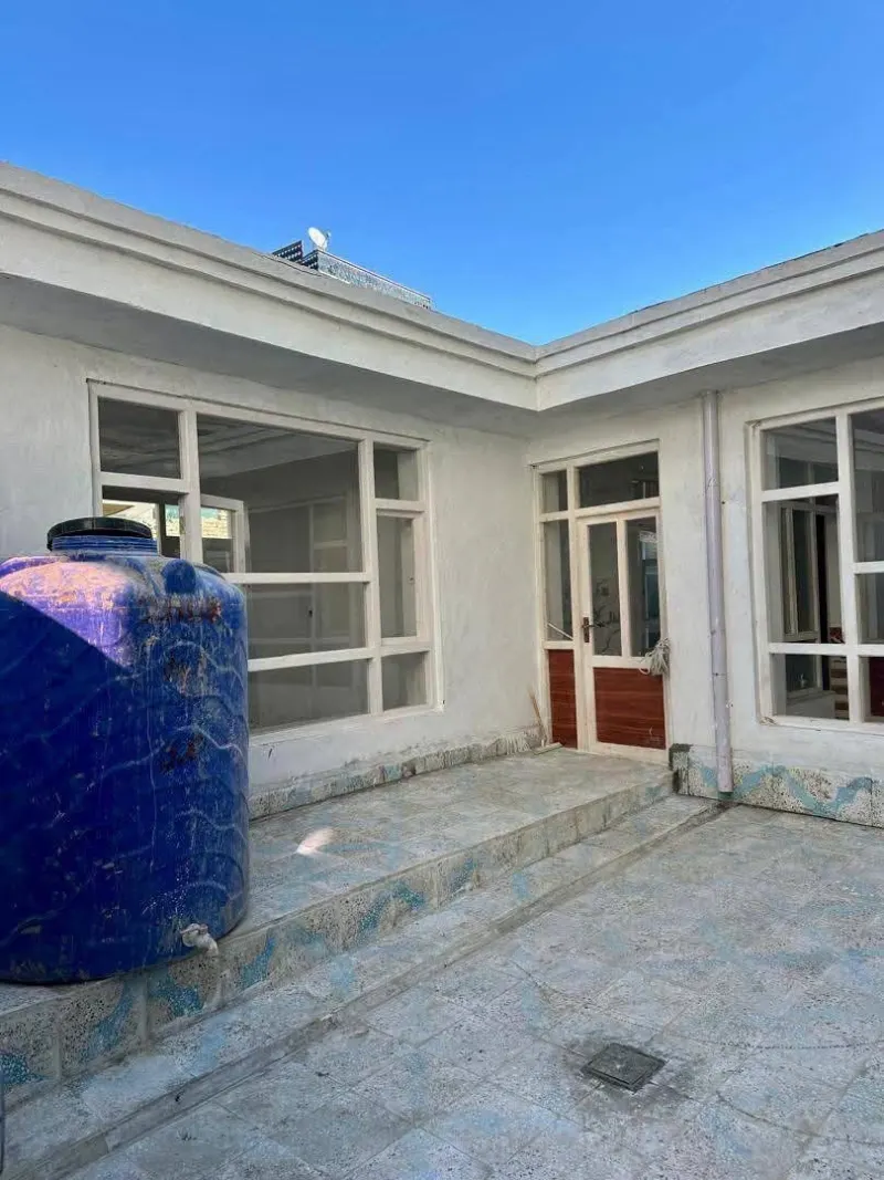 House, Nawbarja Chehelsotoon, Kabul