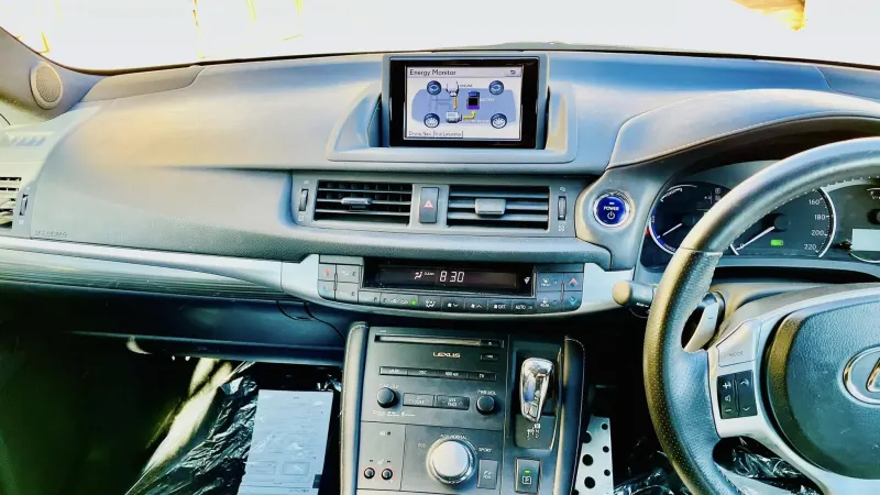 Lexus (F) Sport 2011