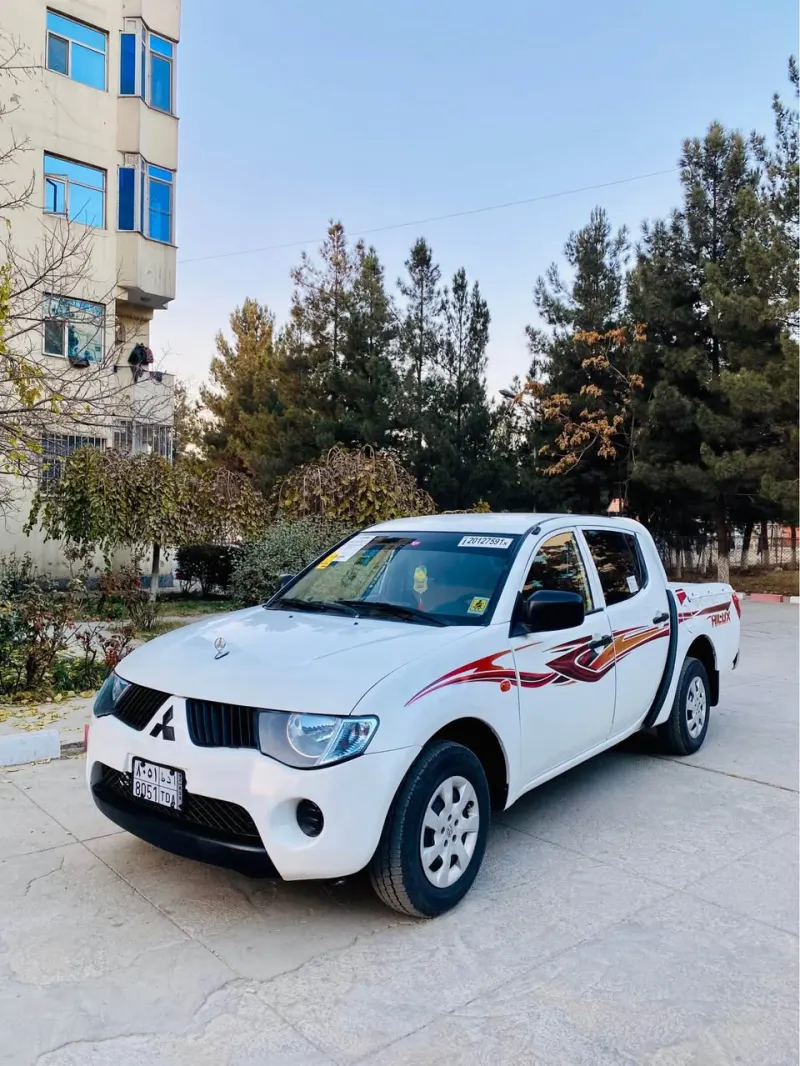 Mitsubishi Pickup 2008
