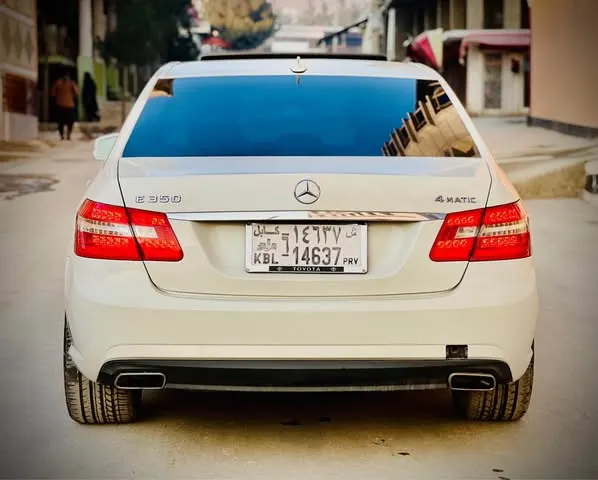 Luxurious 2010 Mercedes Benz E Class