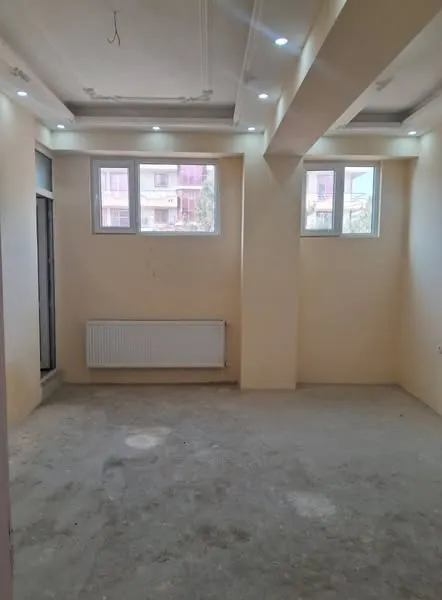 Two adjoining apartments for sale, 4 rooms, 140 m², ground floor with yard