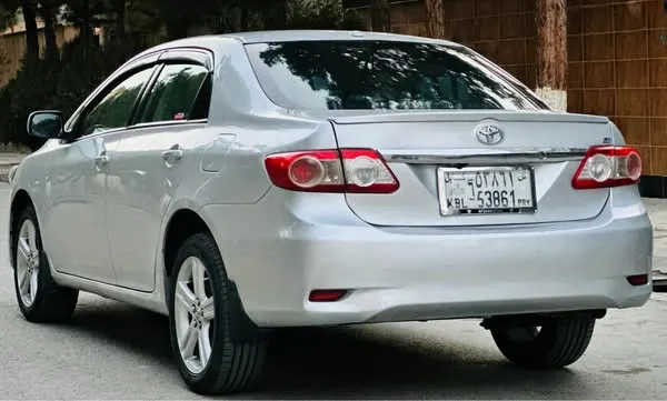 2013 Toyota LE
