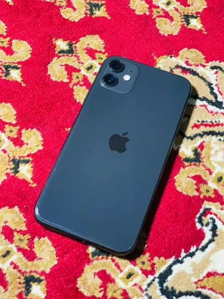 iPhone 11
