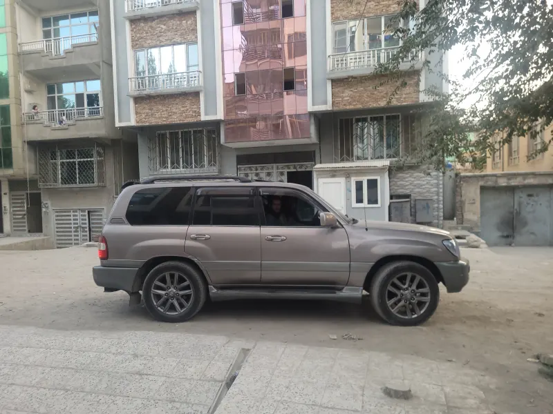 Toyota Land Cruiser V8 2005