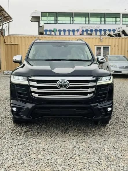 Toyota Land Cruser 2024