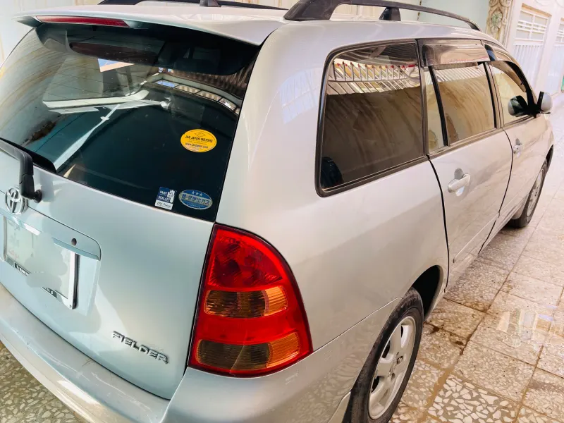 Toyota Fielder 2003