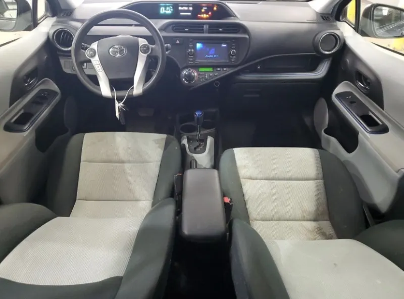Toyota Prius C 2013