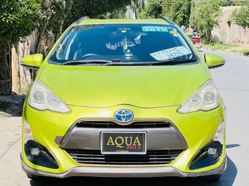 Toyota Aqua 2015
