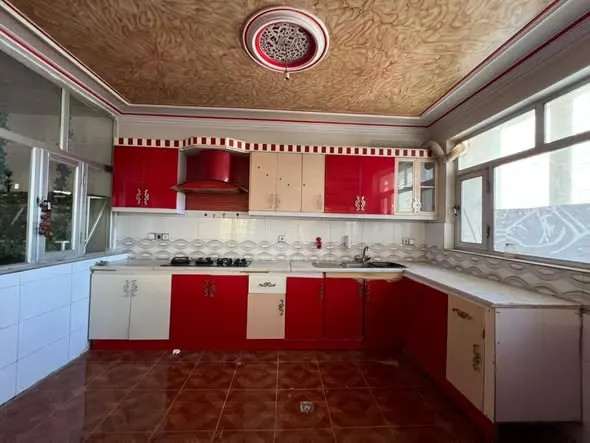 2-storey house for rent, 6 bedrooms