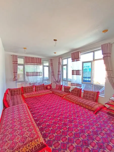 New 3-storey house for sale, 9 rooms, 3 biswa, Sar-e Takht, District 5, Kabul