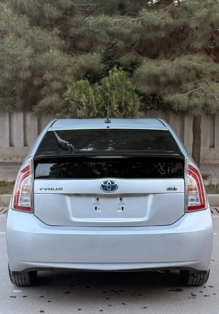 Toyota Prius 2012