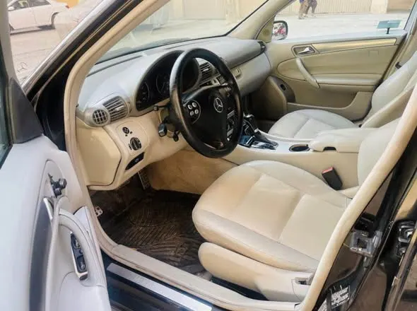 Mercedez Benz 2006
