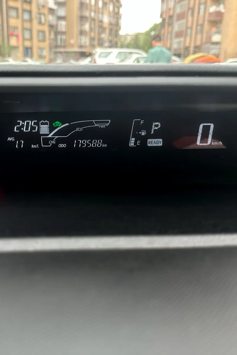 TOYOTA Aqua 2015